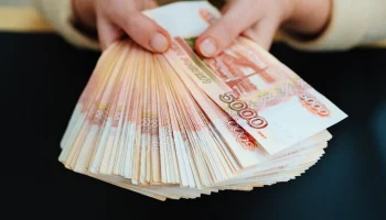 Росстат зафиксировал рост доли россиян с доходами выше 100 тысяч рублей