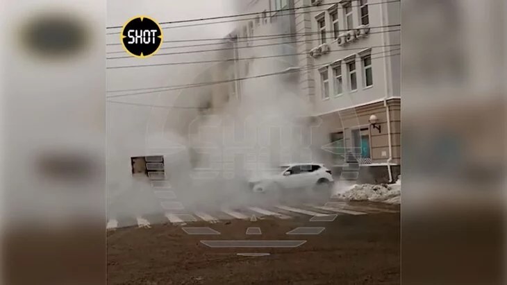 Десять человек получили ожоги после повреждения теплосети в Нижнем Новгороде