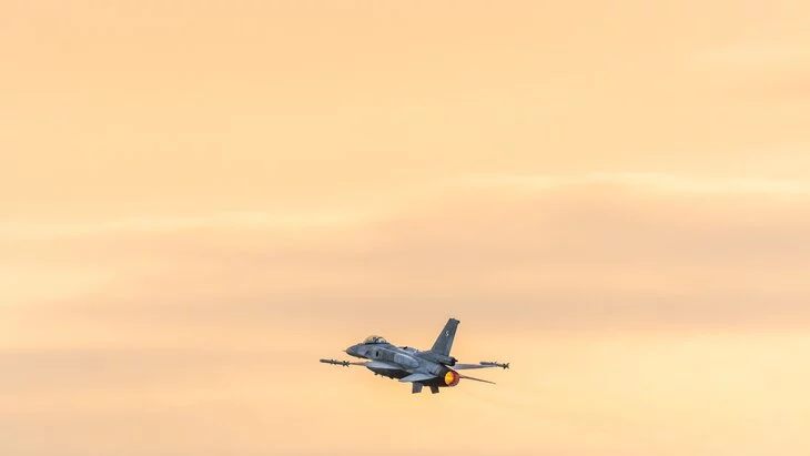 Истребитель F-16 разбился в штате Нью-Мексико в США