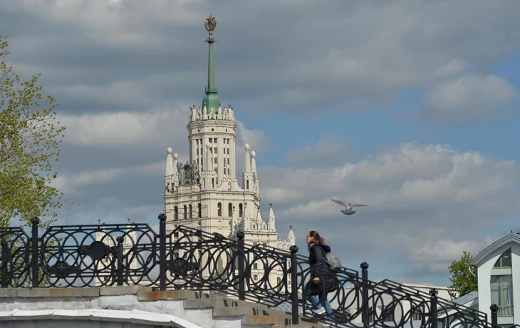 Синоптики спрогнозировали облачную погоду и до плюс 19 градусов в Москве 1 мая