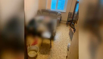 Тела двух мужчин нашли в квартире дома на севере Москвы