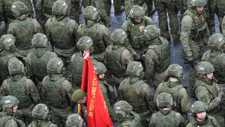Бойцы СВО впервые приняли участие в параде Победы на Красной площади