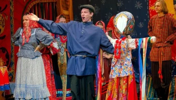 Москвичей приглашают на проводы Масленицы в театр "Русская песня" Москвичей приглашают на проводы Масленицы в театр "Русская песня"