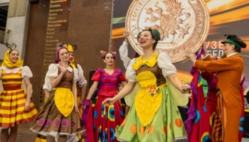 Около 300 детей стали участниками елки в Музее Победы в старый Новый год