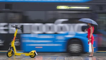 &laquo;Желтый&raquo; уровень опасности из-за грозы и ветра объявили в Москве 8 мая