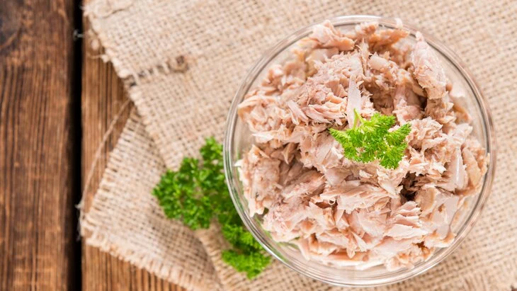 Роскачество проверит консервированного тунца после случаев отравления Роскачество проверит консервированного тунца после случаев отравления