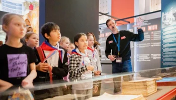 ВДНХ приглашает школьников провести осенние каникулы с пользой