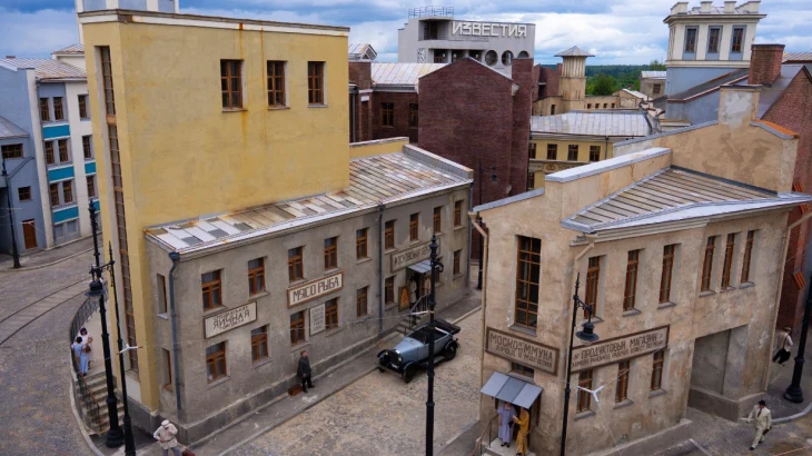 Фурсин: В кинопарке «Москино» воссозданы 34 копии известных зданий России и Европы Фурсин: В кинопарке «Москино» воссозданы 34 копии известных зданий России и Европы