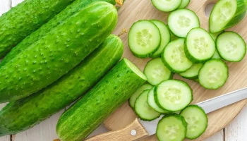 Росстат: рост цен на огурцы замедлился до 0,9%