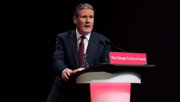 У Великобритании новый премьер-министр. Кто такой Кир Стармер и как он относится к России