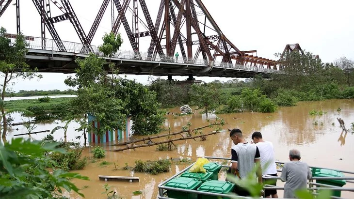 Число жертв тайфуна во Вьетнаме возросло до 87 человек