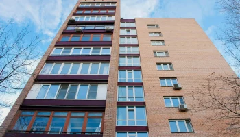 В районе Щукино после капитального ремонта преобразился дом 1968 года постройки В районе Щукино после капитального ремонта преобразился дом 1968 года постройки