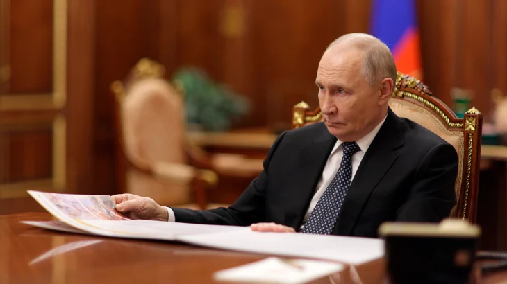 Путин поздравил россиянок с победой на ЧМ по художественной гимнастике Путин поздравил россиянок с победой на ЧМ по художественной гимнастике