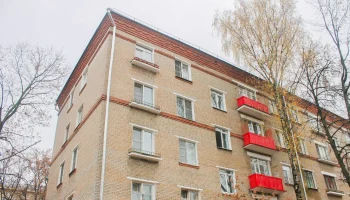 В Восточном округе приводят в порядок кирпичный дом 1958 года постройки В Восточном округе приводят в порядок кирпичный дом 1958 года постройки