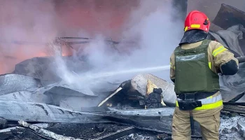 Кличко сообщил о пожаре в Голосеевском районе Киева