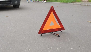 Два человека пострадали после того, как у иномарки отлетело колесо в Москве