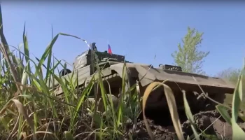 Опубликованы кадры встречного боя ВС РФ против бронемашин ВСУ в Курской области