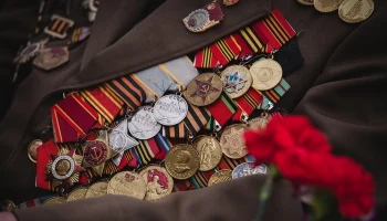 Собянин утвердил единовременную помощь ветеранам к юбилею Победы