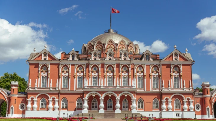 Сергунина: В Москве подготовили серию аудиогидов «Гуляем по районам» Сергунина: В Москве подготовили серию аудиогидов «Гуляем по районам»