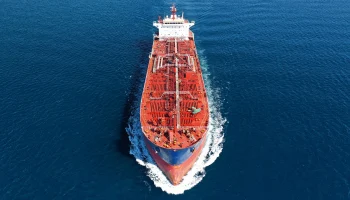 Власти Сириуса подтвердили пожар на танкере в акватории Черного моря
