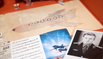 Рисунок захваченного в заложники ребенка показали в Музее Победы