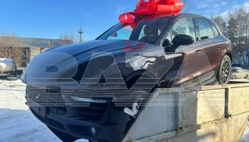 Мужчина выбросил подаренный жене Porsche на мусорку в Мытищах