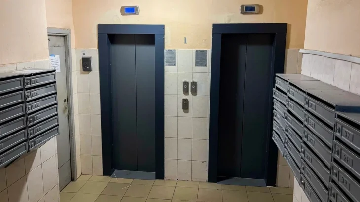 В жилом доме в районе Соколиная Гора в 2025 году завершена замена всего лифтового оборудования В жилом доме в районе Соколиная Гора в 2025 году завершена замена всего лифтового оборудования