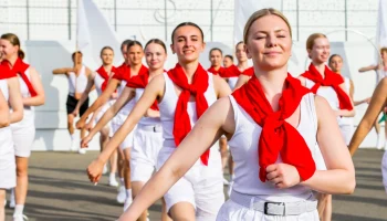 В Парке Горького реконструируют парад физкультурников и сцены фильма &laquo;Свинарка и пастух&raquo;