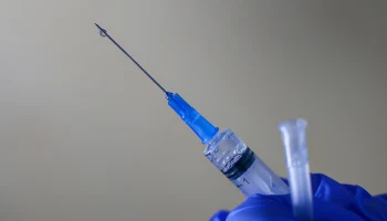 Прокуратура возбудила дело из-за подложного паспорта на вакцину &laquo;Мультикан-8&raquo;