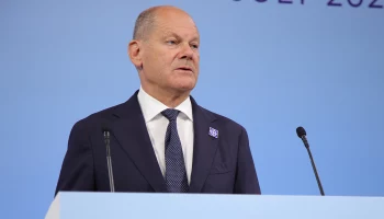 Шольц лично примет заключенных, обмененных с Россией