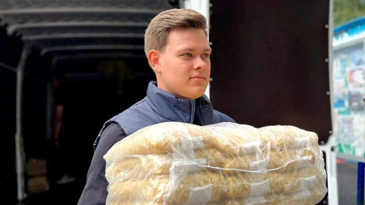 Студенческие парламентские клубы Москвы направили бойцам СВО более тонны гумпомощи Студенческие парламентские клубы Москвы направили бойцам СВО более тонны гумпомощи