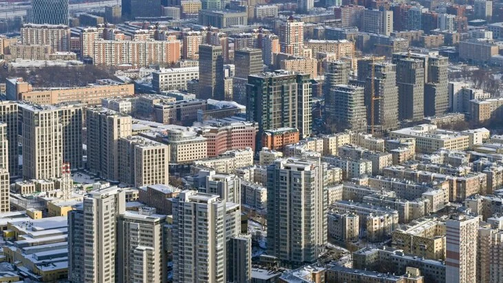 Более чем в 400 домах Москвы заменили системы электроснабжения в 2025 году Более чем в 400 домах Москвы заменили системы электроснабжения в 2025 году