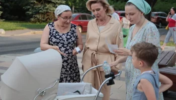 Сенатор Святенко провела информационный рейд &laquo;Мама, закрой окно&raquo; для предотвращения несчастных случа