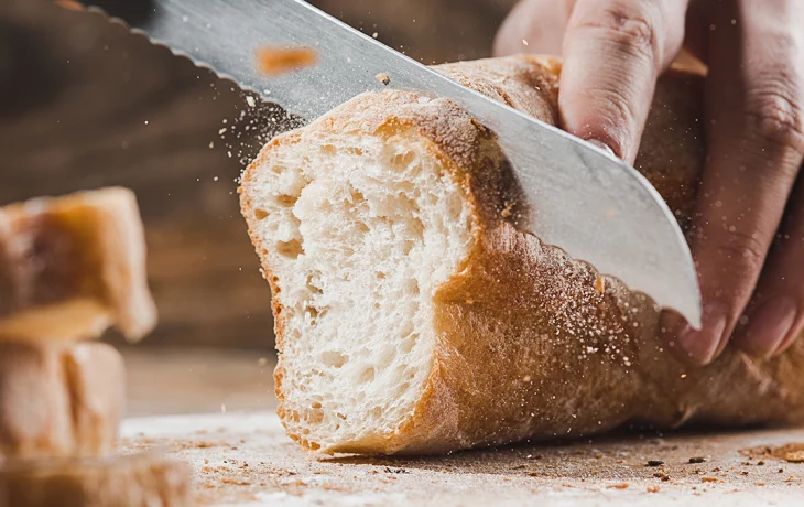 «Становится полезнее»: почему нужно хранить хлеб в морозилке