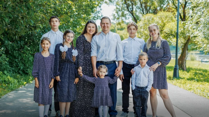 Собянин: 15 московских семей награждены почетным знаком «Родительская слава» Собянин: 15 московских семей награждены почетным знаком «Родительская слава»