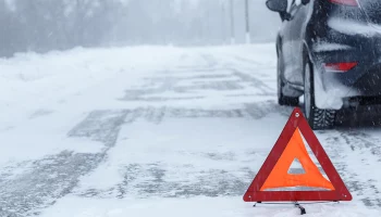 ДТП произошло на внешней стороне первого километра МКАД, движение затруднено