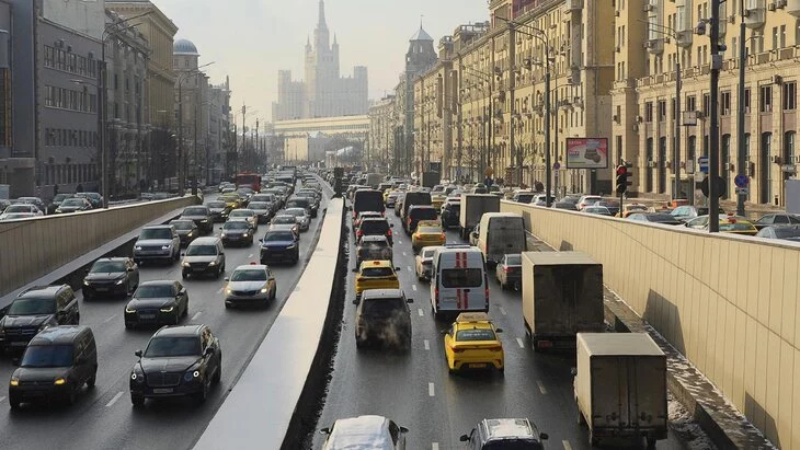 Дептранс предупредил о раннем вечернем разъезде в Москве