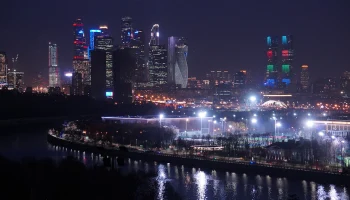 Самая длинная ночь года в Москве продлится 17 часов