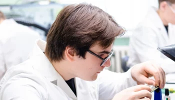 Собянин рассказал о модернизации научных пространств внутри столичных колледжей