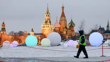 Столичные службы переходят на временное расписание в новогодние праздники