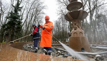 Два фонтана подготовили к новому сезону в парке Северного речного вокзала