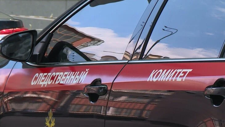 Тело девушки с колото-резаными ранами найдено у дома на западе Москвы Тело девушки с колото-резаными ранами найдено у дома на западе Москвы