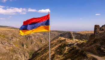 Право на голосование для проживающих за рубежом ограничили в Армении Право на голосование для проживающих за рубежом ограничили в Армении