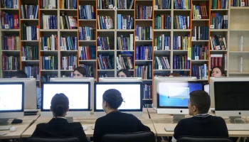 Экономика стала самой популярной специальностью у выпускников столичных вузов