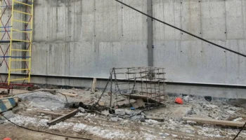 Двое рабочих упали со здания на стройке в Зеленограде