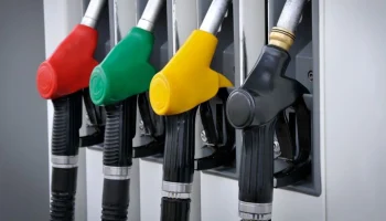 Губернатор Севастополя объявил об ограничениях на бензин из-за ажиотажа на АЗС