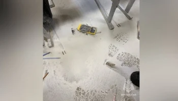 В нижегородской школе у ученика на уроке задымился телефон