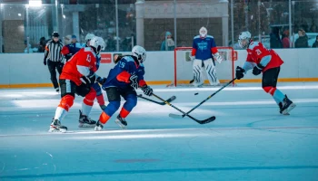 &laquo;Легенды хоккея&raquo; и &laquo;Офицеры России&raquo; проведут матч в поддержку бойцов СВО