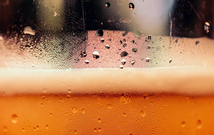 Врач Савицкая рассказала о напитках, которые нужно пить в жару