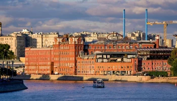 &laquo;Мосбилет&raquo; пригласил сладко провести день в &laquo;Красном Октябре&raquo;